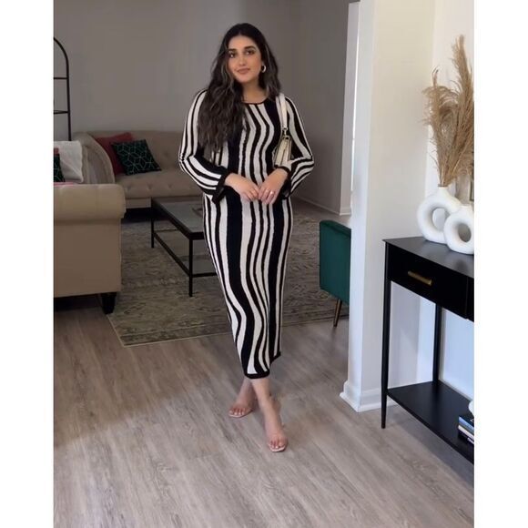 Micas Striking Black & White Striped Long Sleeve Bodycon Maxi Dress Size Xl